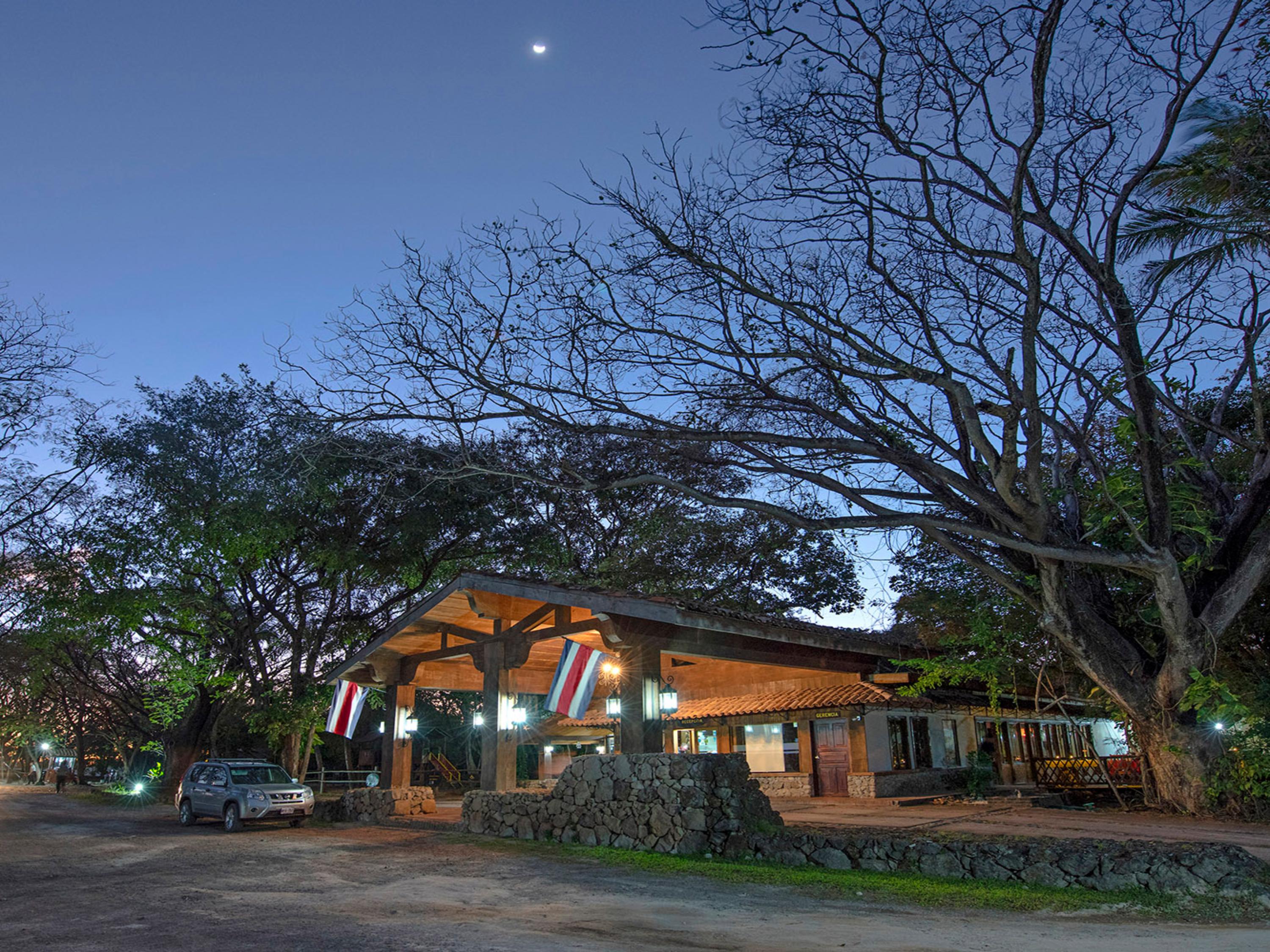 Hotel Hacienda La Pacifica Canas Exterior photo